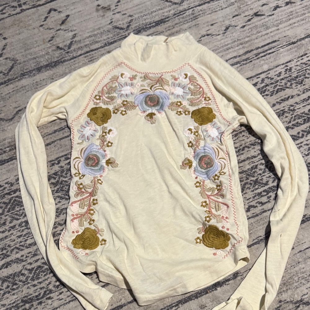Embroidered Floral Cream Top